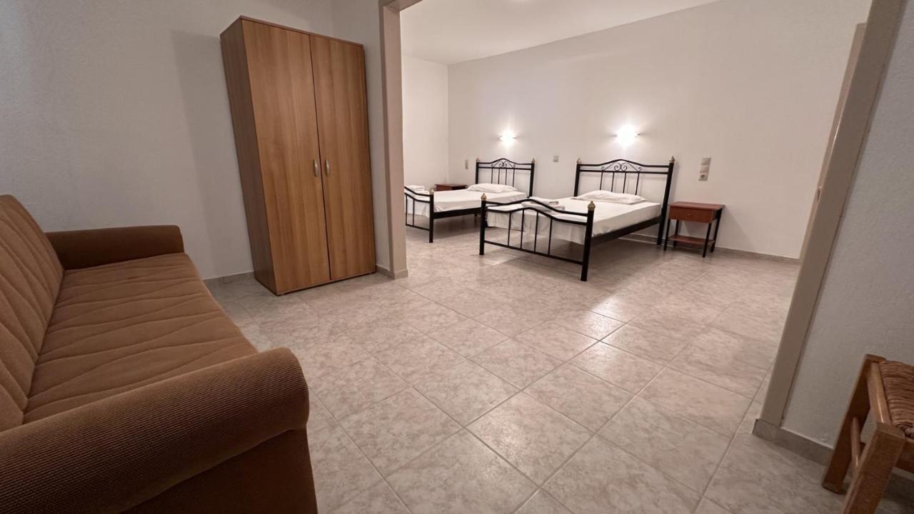 Sfinias Apartments Kaloi Limenes Exterior foto