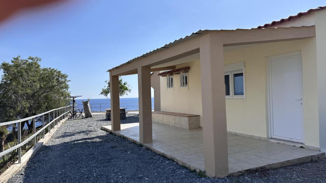 Sfinias Apartments Kaloi Limenes Exterior foto