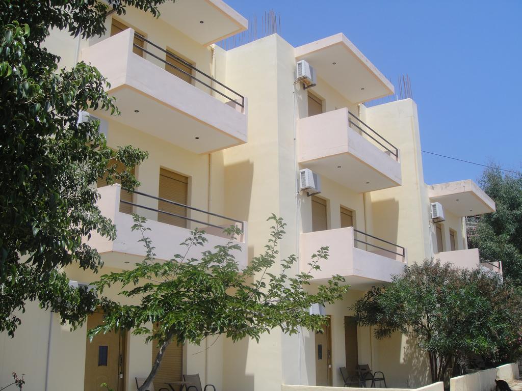 Sfinias Apartments Kaloi Limenes Exterior foto