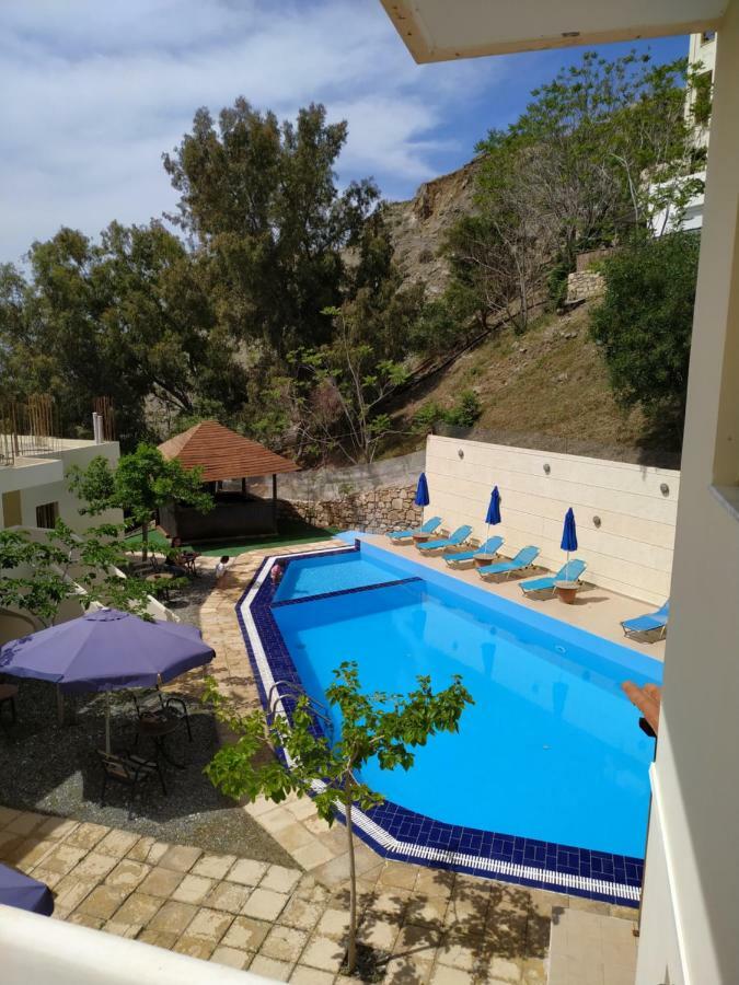 Sfinias Apartments Kaloi Limenes Exterior foto